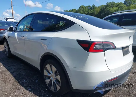 2020 Tesla Model Y Long Range Dual Motor All-Wheel Drive z USA, uszkodzony, nr VIN 5YJYGDEE8LF035966